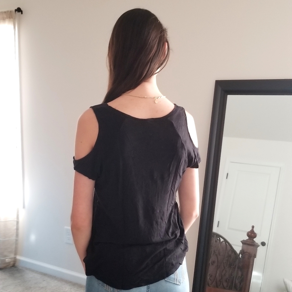 Shirt - Picture 2 of 4